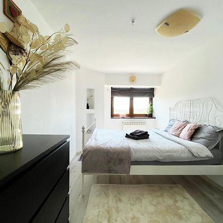 City Center Privat-Sauna Familyconcept Jászvásár Kültér fotó